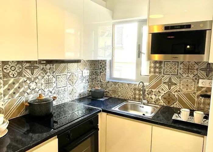 Apartamento Eleni's Balcony Modern By The Sea Loutráki